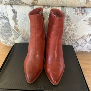 Frye Flynn Ankle Boots sz 7
